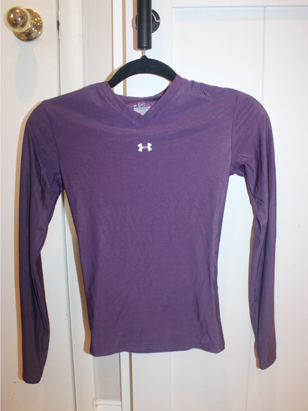 Vintage 2006 Under Armour V-Neck Compression Shirt Purple Long Sleeve Womens S